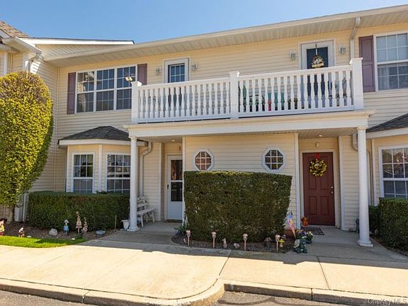 2nd image of 314 Flurry Ln