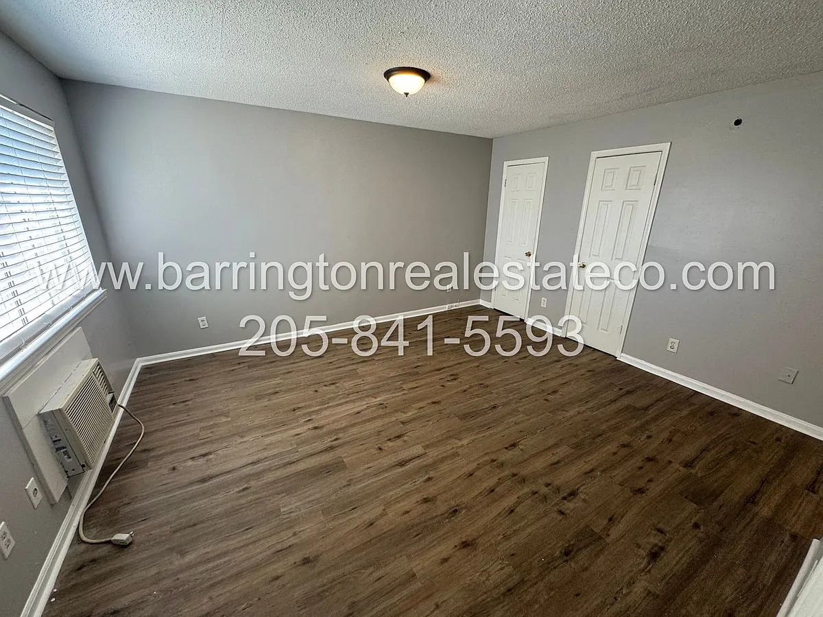 Photo 2 of 5 - 908 4th Ave W #8 - Birmingham, AL Building Photo - 908 4th Ave W #8