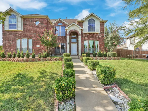 701 Saint Eric Dr, Mansfield, TX 76063