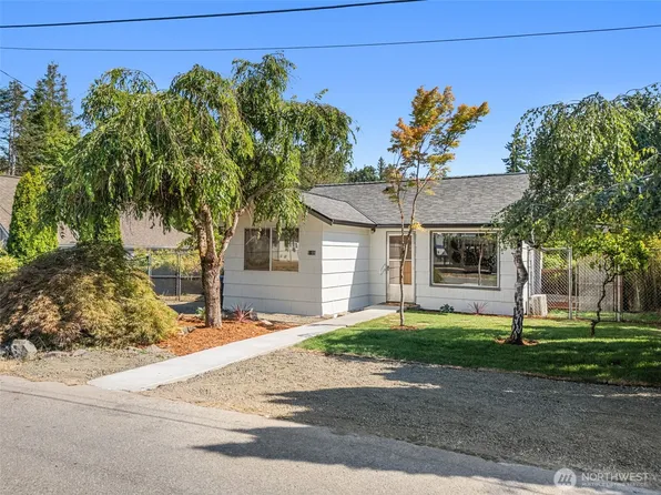 5709 W 1st Street, Bremerton, WA 98312