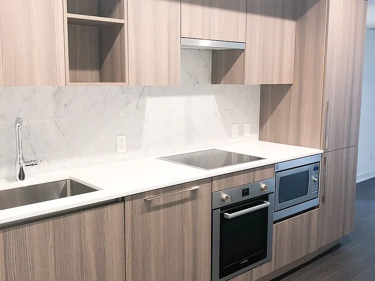 19 Bathurst St #1606 — Photo 1