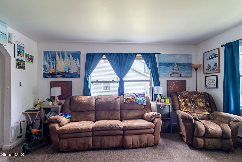 4th image of 114-116 Sandhill Road