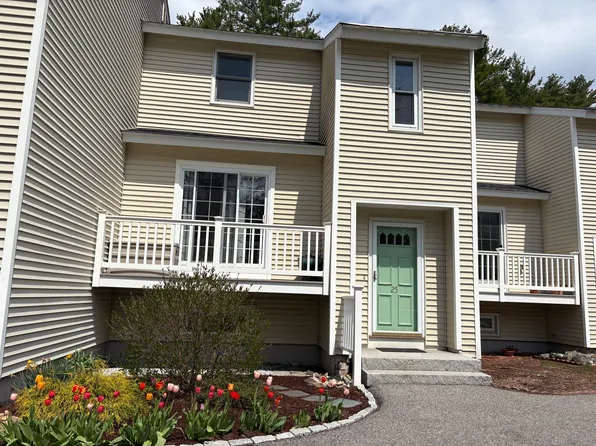 25 Pine Meadows Dr, Exeter, NH 03833