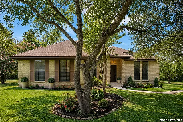 4 bed, 3.0 bath, 1908 sqft, $2,800 — Photo 2