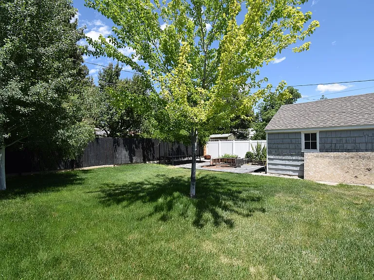 1807 E 3210 S — Photo 24