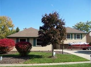 1218 Surfside Cir, Aurora, OH 44202