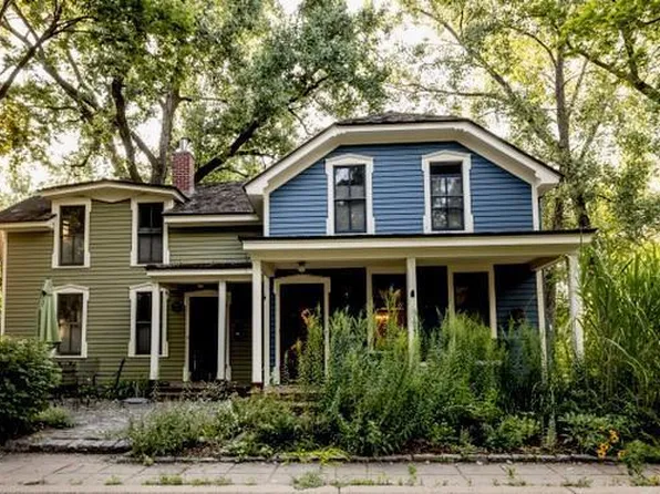 18 Maple Pl, Minneapolis, MN 55401