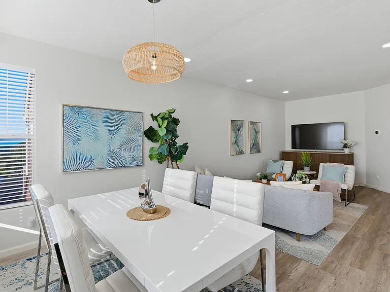 437 Norfolk Dr — Photo 14