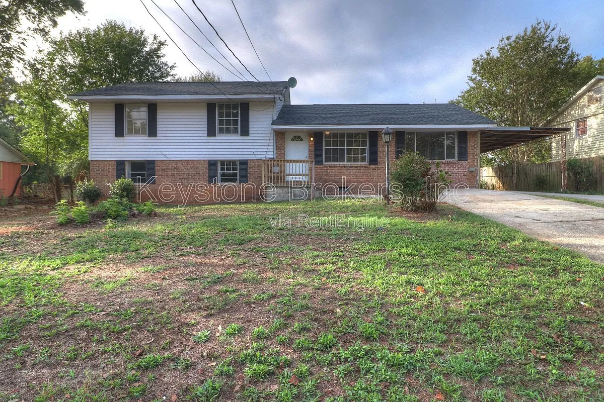 Building Photo - 8774 Channing Dr
