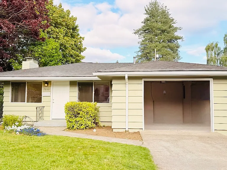 7233 Tacoma Ave S — Photo 5