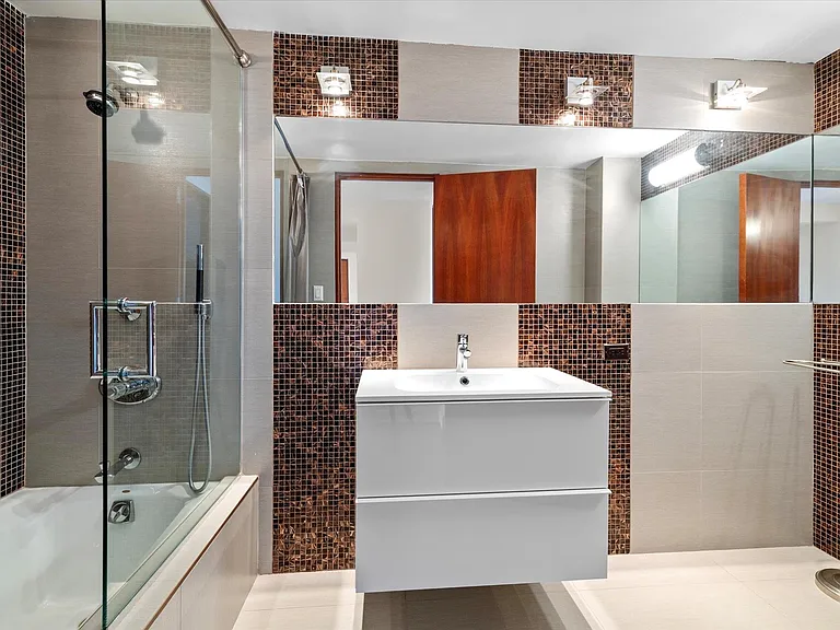200 Old Palisade Rd #Penthouse 4/5 — Photo 33