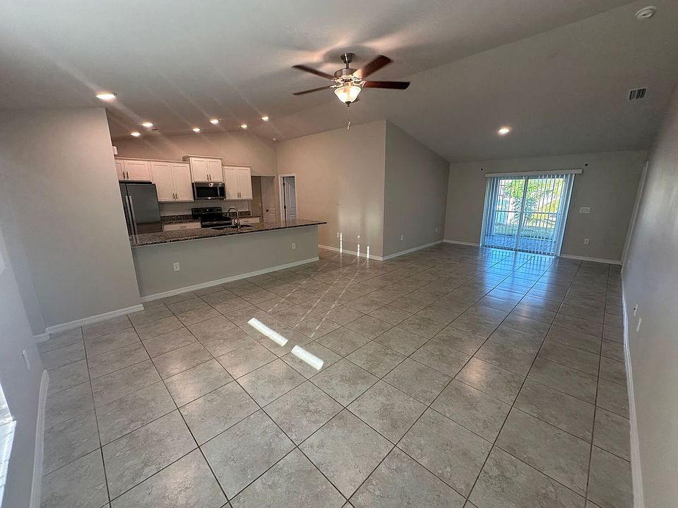 1st image of 507 NW 26th St