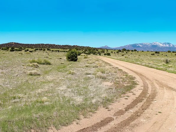25 La Deora Blvd, Walsenburg, CO 81089