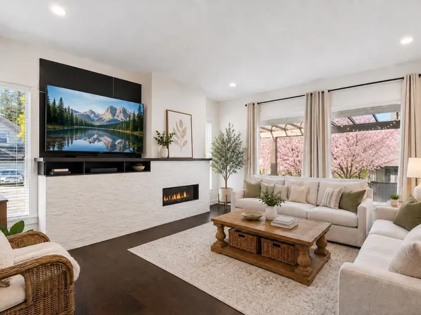 16411 26b Ave, Surrey, BC V3Z 0P3