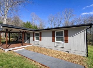 340 Vista Ln, North Wilkesboro, NC 28659