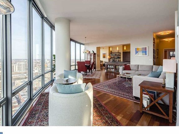 3rd image of 2101 Market St Unit 4102
