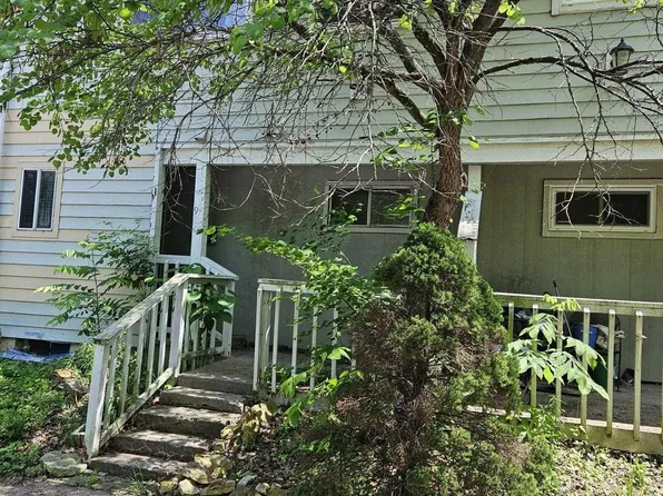 255 N Michigan St APT 15-92, Lawrence, KS 66044