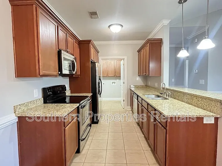 411 Gallery Dr #204-1 — Photo 9