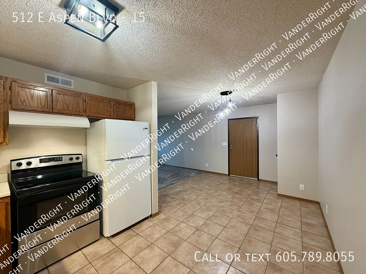 Updated 2-Bedroom Apartment Near Aspen Park in Brandon! — Photo 3