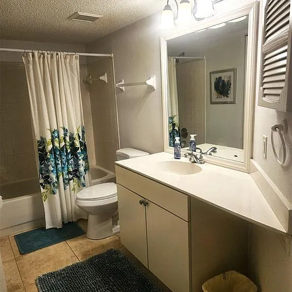 307 Pine Hollow Cir #307 — Photo 36