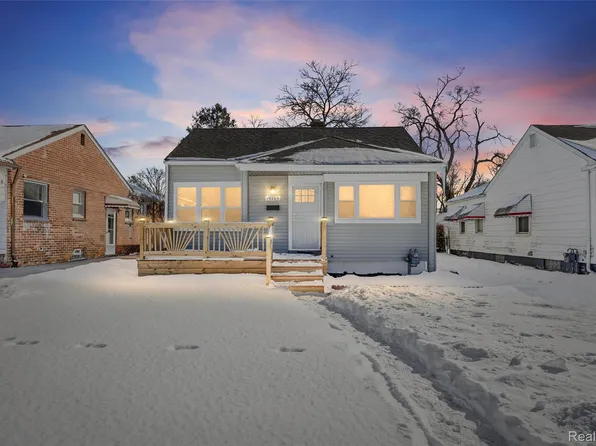 19286 Northrop St, Detroit, MI 48219