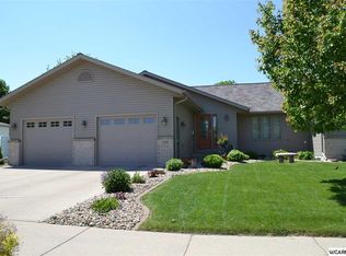 704 Deschepper St, Marshall, MN 56258