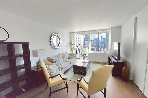 Rented by Peter Ashe | media 12