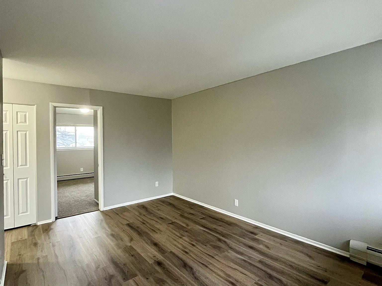 1750-1770 St Johns Park Place Apartments - 14 — Photo 2