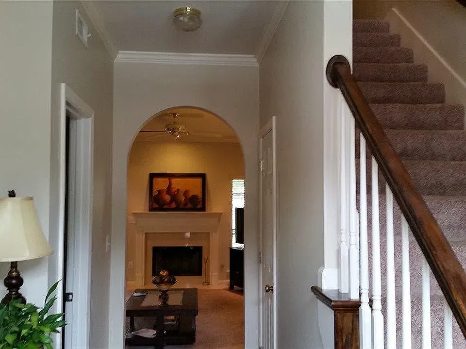 3 bed, 2.5 bath, 1700 sqft, $1,650 — Photo 4