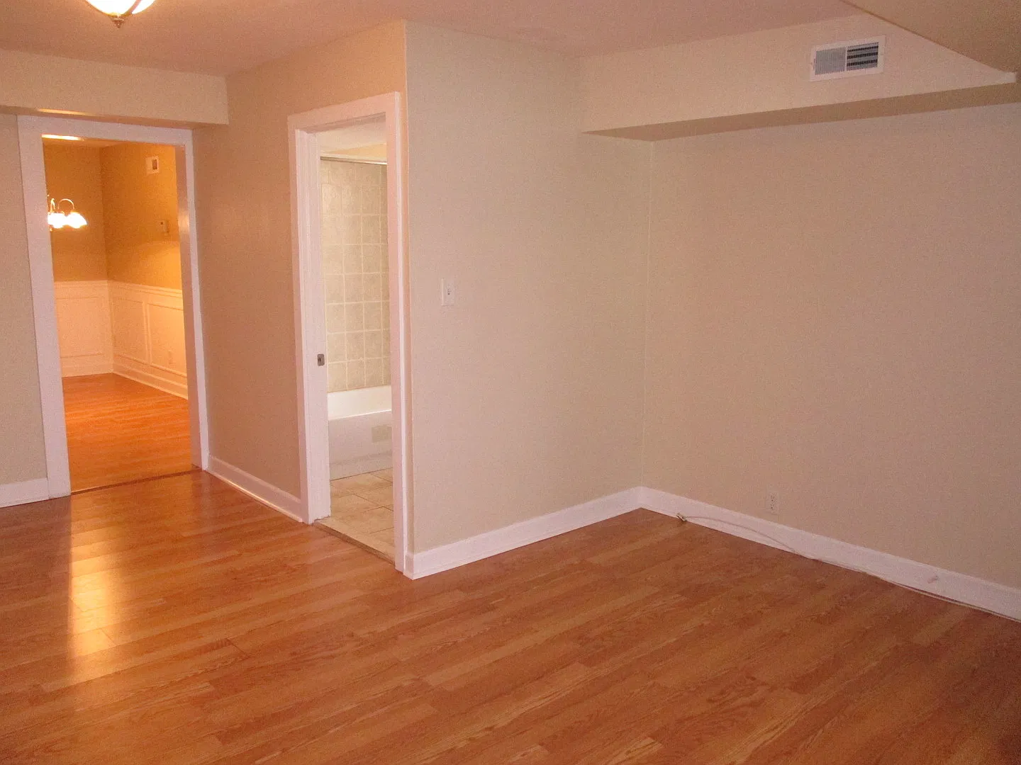 Charming 3BD/3BA Home in Hampden, MD! — Photo 4