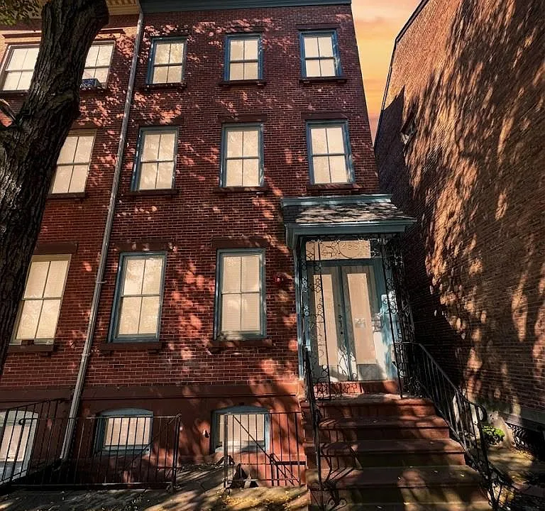 255 Mercer St #3