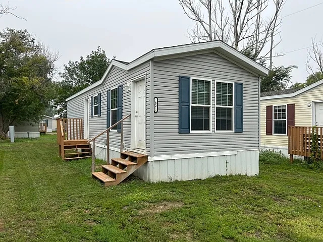 625 15th St SE — Photo 73