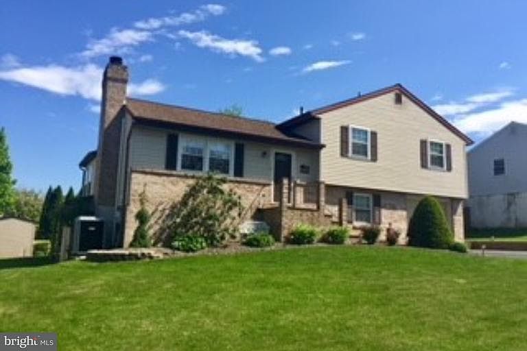 1st image of 239 Mountain Blvd