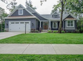 1315 Highland Village Dr, Mishawaka, IN 46545