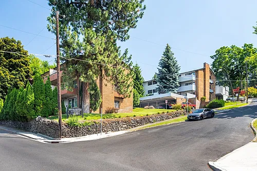 Lincoln Terrace Photo 1