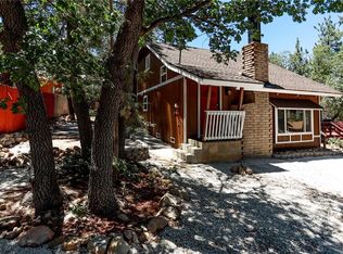 734 Pine Ln, Sugarloaf, CA 92386
