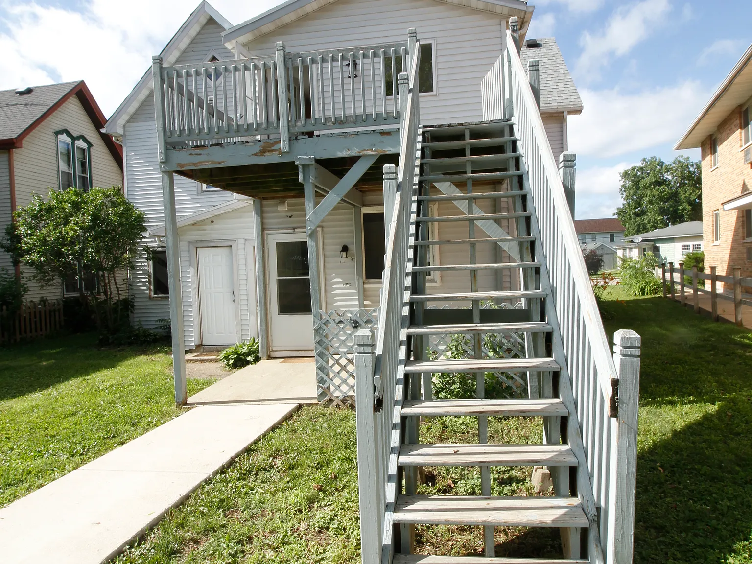 3 bed, 1000 sqft, $1,260 — Photo 3