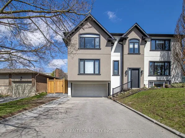 96 Southdale Dr, Markham, ON L3P 1K2