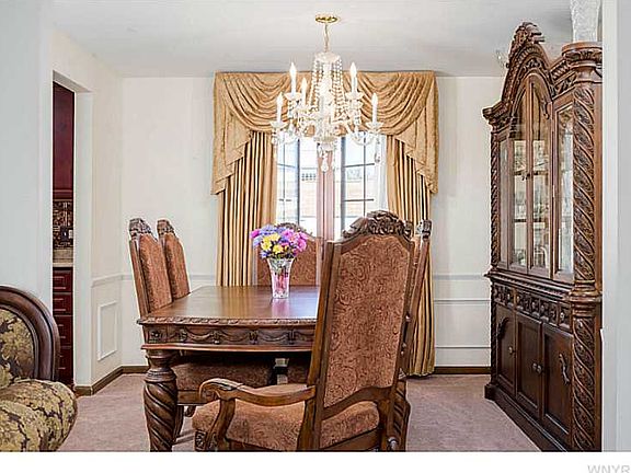 5th image of 1360 Lexington Ave
