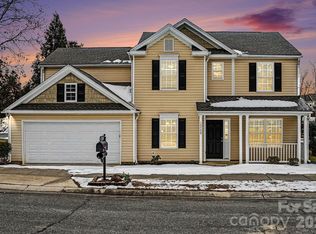 10708 Haddington Dr NW, Charlotte, NC 28269