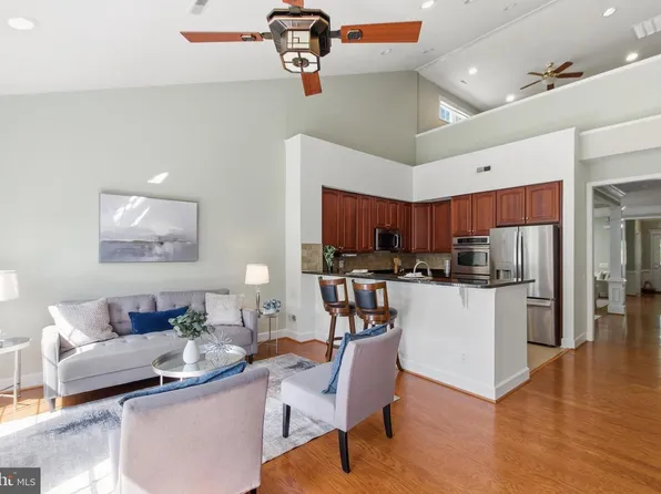 8873 White Orchid Pl, Lorton, VA 22079
