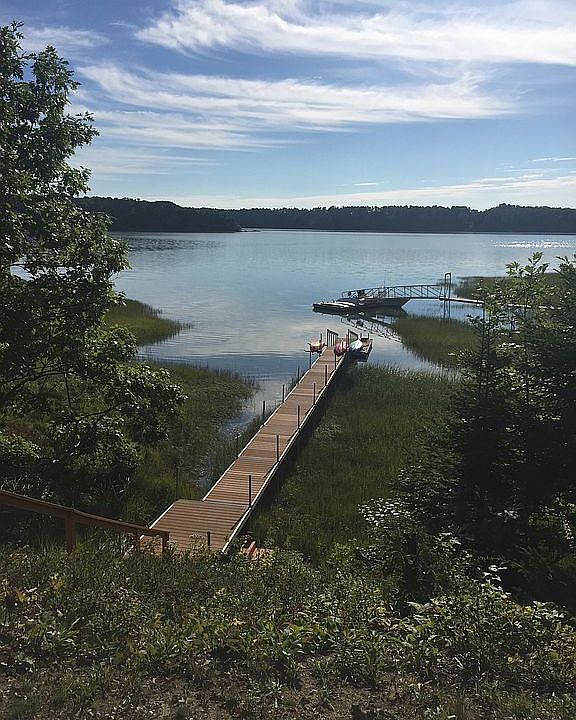 160' of Shoreline & dock 