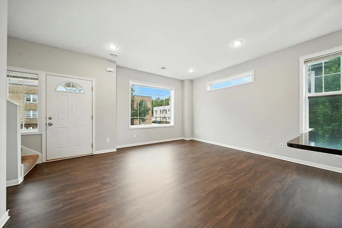4 bed, 3.5 bath, 1675 sqft, $2,750 — Photo 3