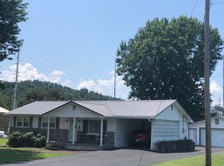 311 Lewis St, Bluff City, TN 37618