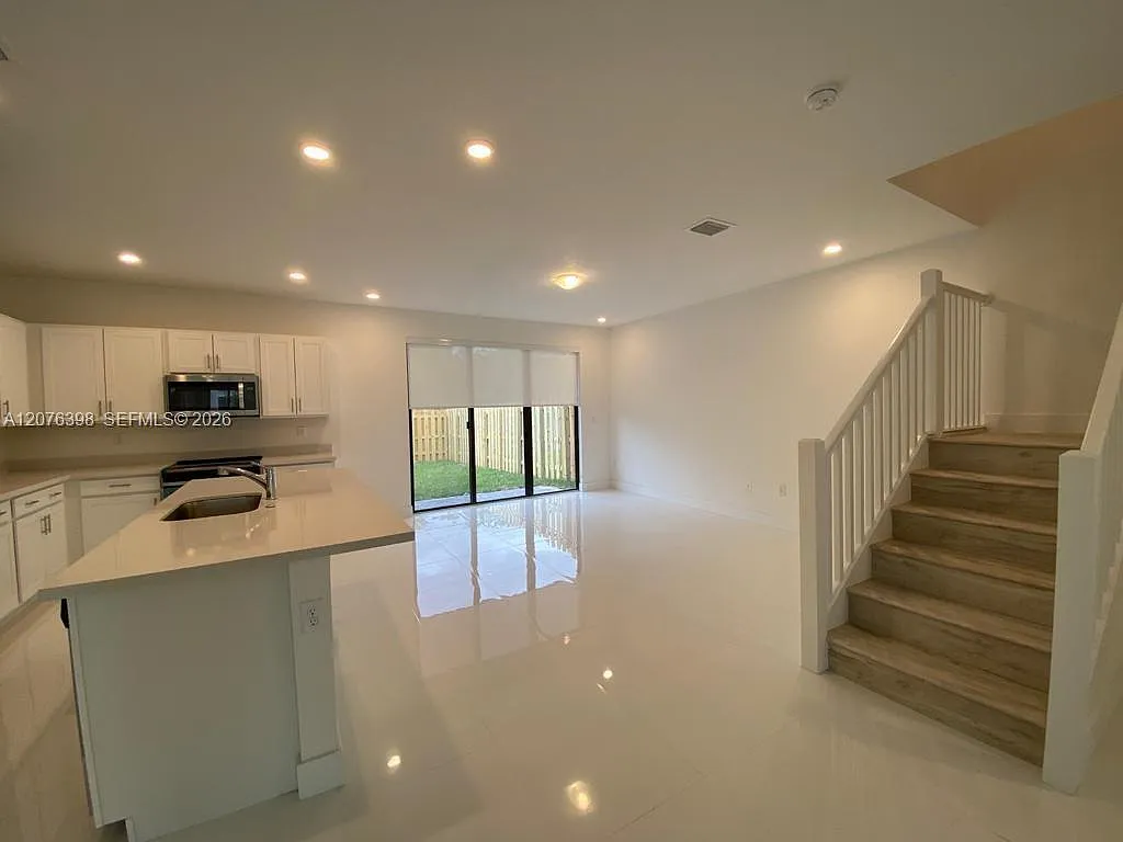 Devco Villas — Photo 3