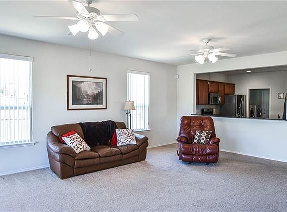 4th image of 1898 Windy Hill Dr