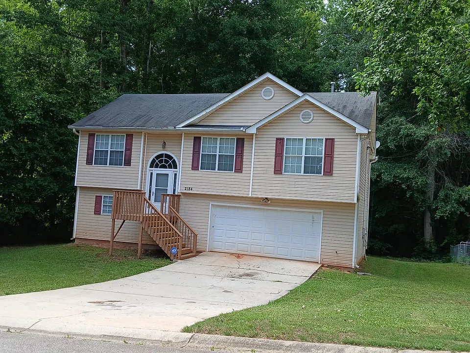 2184 Hampton Trl SE