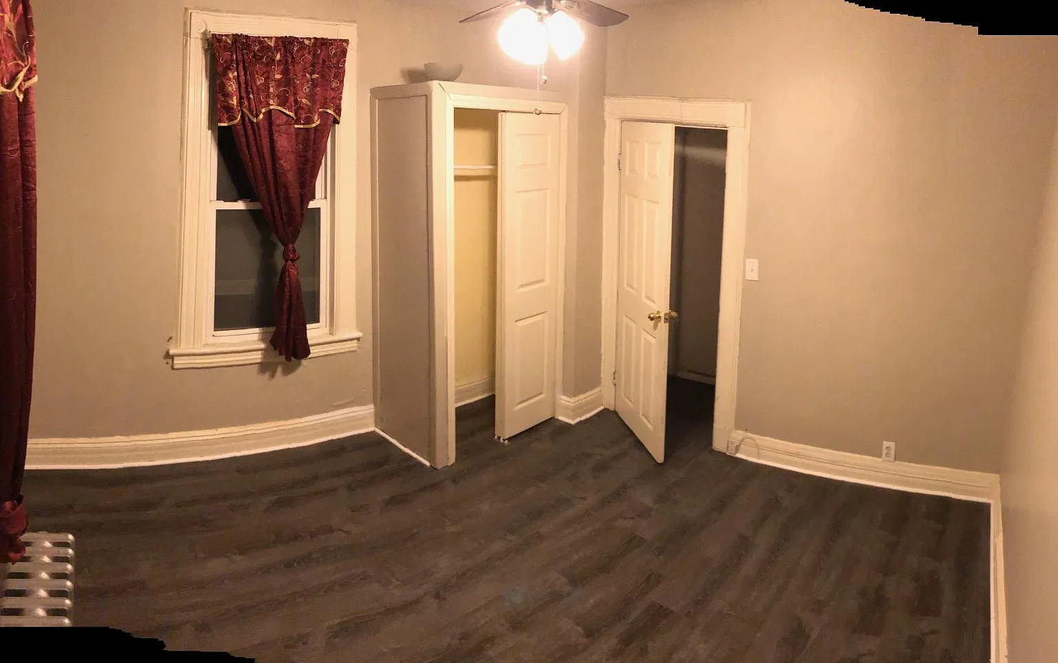 3 bed, 900 sqft, $2,200 — Photo 4