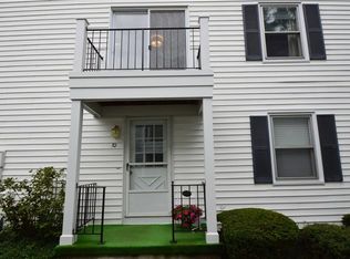 32 Foxcroft Trl, Fairport, NY 14450