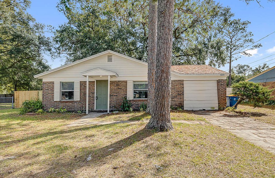 1st image of 10943 Key Haven Blvd